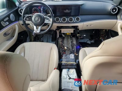 Zdjęcie 8 z 12 samochodu: 2019 MERCEDES-BENZ E 450 4MATIC VIN:WDDZF6JB0KA669817 - miniatura