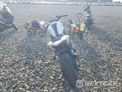 Czwarte zdjęcie samochodu z boku: 2016 YAMAHA YZFR3 VIN:MH3RH06Y6GK010416 - miniatura
