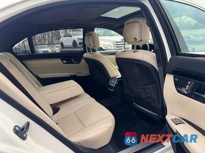 Zdjęcie 9 z 11 samochodu: 2008 MERCEDES-BENZ S 550 4MATIC VIN:WDDNG86X98A194141 - miniatura