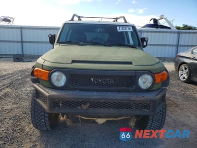 Piąte zdjęcie samochodu w środku: 2007 TOYOTA FJ CRUISER BASE VIN:JTEBU11F370066666 - miniatura