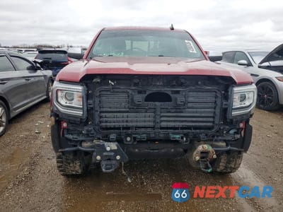 Piąte zdjęcie samochodu w środku: 2018 GMC SIERRA K1500 SLT VIN:3GTU2NEC7JG255317 - miniatura