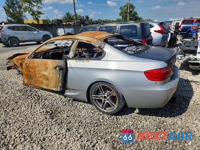 Drugie zdjęcie samochodu z przodu: 2011 BMW 335 IS VIN:WBAKG1C58BE618039 - miniatura