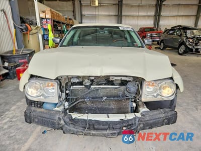 Piąte zdjęcie samochodu w środku: 2009 CHRYSLER 300C VIN:2C3LA63T39H601774 - miniatura