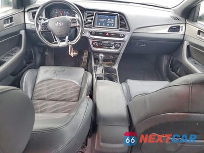 Zdjęcie 8 z 13 samochodu: 2018 HYUNDAI SONATA SPORT VIN:5NPE34AF1JH680633 - miniatura