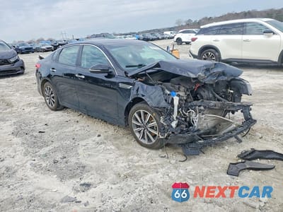 Czwarte zdjęcie samochodu z boku: 2019 KIA OPTIMA LX VIN:5XXGT4L37KG359480 - miniatura