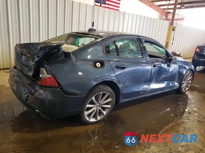 Trzecie zdjęcie samochodu z tyłu: 2019 VOLVO S60 T6 MOMENTUM VIN:7JRA22TK2KG004571 - miniatura