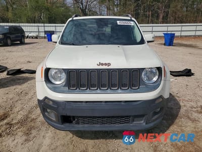 Piąte zdjęcie samochodu w środku: 2016 JEEP RENEGADE LATITUDE VIN:ZACCJBBT1GPD95582 - miniatura