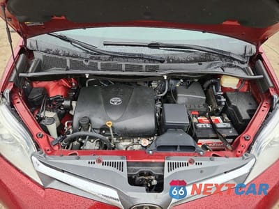 Zdjęcie 12 z 13 samochodu: 2018 TOYOTA SIENNA XLE PREMIUM 8-PASSENGER VIN:5TDYZ3DC2JS941043 - miniatura