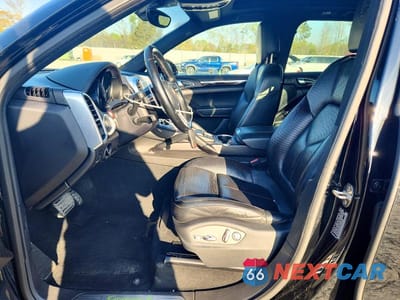 Zdjęcie 7 z 11 samochodu: 2018 PORSCHE CAYENNE SE HYBRID PLATINUM VIN:WP1AE2A29JLA72783 - miniatura