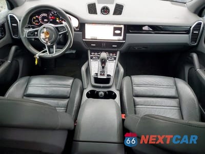 Zdjęcie 8 z 13 samochodu: 2021 PORSCHE CAYENNE VIN:WP1AA2AY5MDA00901 - miniatura