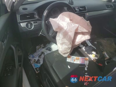 Zdjęcie 8 z 12 samochodu: 2014 VOLKSWAGEN PASSAT S VIN:1VWAP7A37EC014868 - miniatura