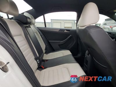 Zdjęcie 10 z 11 samochodu: 2016 VOLKSWAGEN JETTA SPORT VIN:3VWD17AJ3GM242896 - miniatura