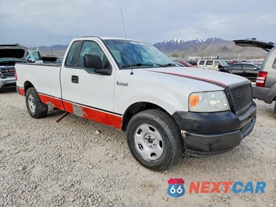 Czwarte zdjęcie samochodu z boku: 2005 FORD F150 VIN:1FTRF12W45NB11111 - miniatura