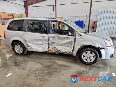 Czwarte zdjęcie samochodu z boku: 2010 DODGE GRAND CARAVAN SE VIN:2D4RN4DE7AR265787 - miniatura