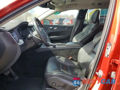 Zdjęcie 7 z 12 samochodu: 2019 VOLVO XC60 T5 VIN:LYV102RK4KB200955 - miniatura