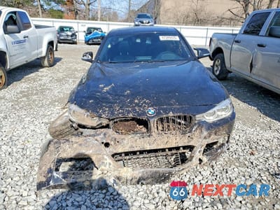 Piąte zdjęcie samochodu w środku: 2017 BMW 340 XI VIN:WBA8B7G39HNU38291 - miniatura