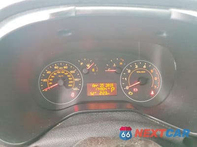 Zdjęcie 9 z 14 samochodu: 2019 RAM PROMASTER CITY VIN:ZFBHRFAB0K6N59109 - miniatura