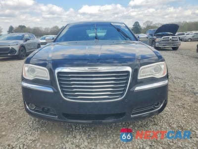 Piąte zdjęcie samochodu w środku: 2011 CHRYSLER 300C VIN:2C3CA6CT1BH595382 - miniatura
