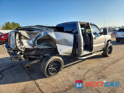 Trzecie zdjęcie samochodu z tyłu: 2007 CHEVROLET SILVERADO K2500 HEAVY DUTY VIN:1GCHK29D27E147092 - miniatura