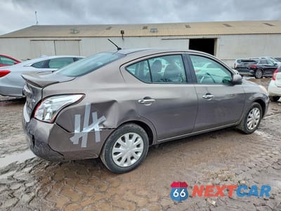Trzecie zdjęcie samochodu z tyłu: 2014 NISSAN VERSA 1.6 SV VIN:3N1CN7AP1EL835086 - miniatura