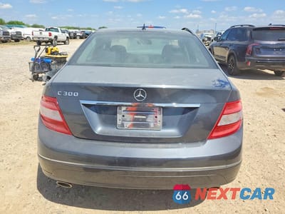 Zdjęcie 6 z 12 samochodu: 2008 MERCEDES-BENZ C 300 VIN:WDDGF54X28F152510 - miniatura