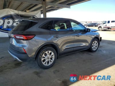 Trzecie zdjęcie samochodu z tyłu: 2025 FORD ESCAPE ACTIVE VIN:1FMCU9GN3SUA87701 - miniatura