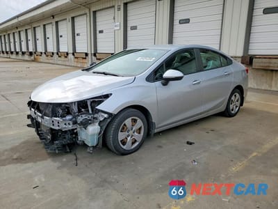2018 CHEVROLET CRUZE LS 1G1BC5SM3J7243834 - główne zdjęcie licytacji z USA - miniatura