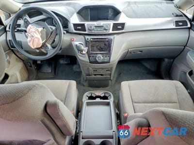 Zdjęcie 8 z 14 samochodu: 2016 HONDA ODYSSEY VIN:5FNRL5H31GB162130 - miniatura
