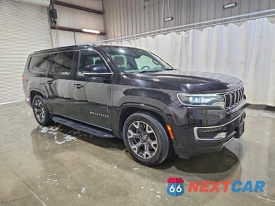 Czwarte zdjęcie samochodu z boku: 2024 JEEP WAGONEER L SERIES III VIN:1C4SJSDP7RS109503 - miniatura