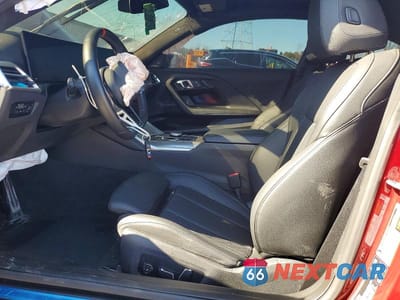 Zdjęcie 7 z 12 samochodu: 2025 BMW M240XI VIN:3MW53CM0XS8E92597 - miniatura
