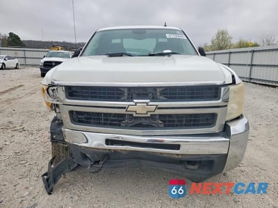 Piąte zdjęcie samochodu w środku: 2007 CHEVROLET SILVERADO LT FLATBED TRUCK VIN:1GCHC29K77E535723 - miniatura