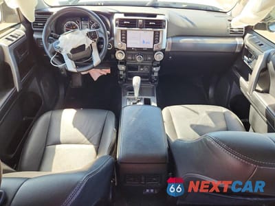 Zdjęcie 8 z 13 samochodu: 2022 TOYOTA 4RUNNER TRD SPORT VIN:JTEAU5JR3N5262085 - miniatura