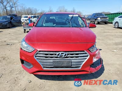 Piąte zdjęcie samochodu w środku: 2018 HYUNDAI ACCENT SE VIN:3KPC24A32JE029256 - miniatura