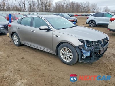 Czwarte zdjęcie samochodu z boku: 2018 KIA OPTIMA LX VIN:5XXGT4L31JG240256 - miniatura