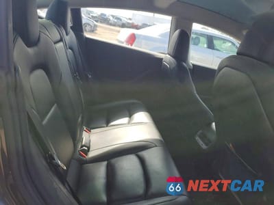 Zdjęcie 10 z 11 samochodu: 2018 TESLA MODEL 3 VIN:5YJ3E1EB3JF054815 - miniatura