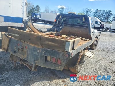 Trzecie zdjęcie samochodu z tyłu: 2011 DODGE RAM CHASSIS CAB FLATBED TRUCK VIN:3D6WZ4EL0BG637778 - miniatura