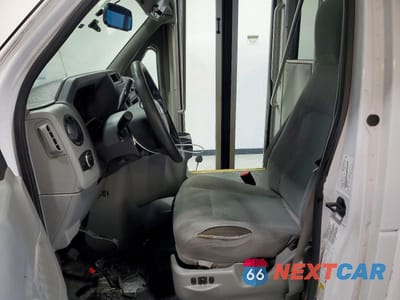 Zdjęcie 7 z 13 samochodu: 2022 FORD E350 SHUTTLE BUS VIN:1FDEE3FN9NDC42471 - miniatura