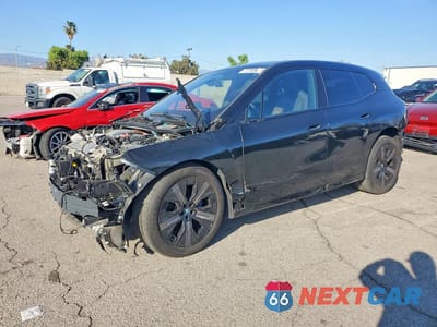 2024 BMW IX XDRIVE50 WB523CF04RCN52035 - główne zdjęcie licytacji z USA - miniatura
