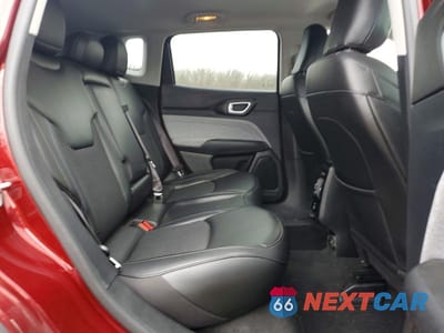 Zdjęcie 11 z 13 samochodu: 2022 JEEP COMPASS LATITUDE VIN:3C4NJDBB3NT108387 - miniatura