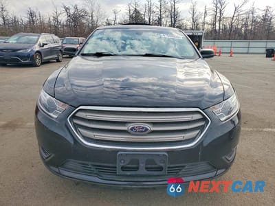 Piąte zdjęcie samochodu w środku: 2019 FORD TAURUS SE VIN:1FAHP2D80KG109259 - miniatura
