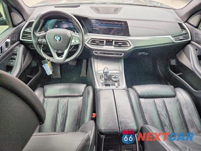 Zdjęcie 8 z 12 samochodu: 2021 BMW X5 XDRIVE45E VIN:5UXTA6C05M9F32422 - miniatura