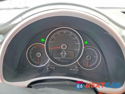 Zdjęcie 9 z 12 samochodu: 2018 VOLKSWAGEN BEETLE SE VIN:3VWJD7ATXJM713591 - miniatura