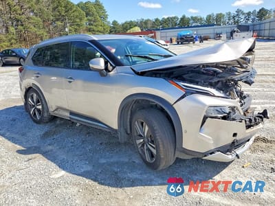 Czwarte zdjęcie samochodu z boku: 2023 NISSAN ROGUE PLATINUM VIN:JN8BT3DCXPW107199 - miniatura