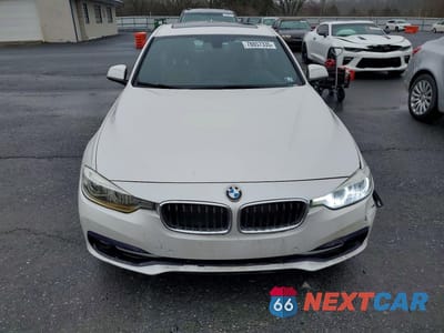 Piąte zdjęcie samochodu w środku: 2016 BMW 328 XI SULEV VIN:WBA8E3G52GNU01700 - miniatura