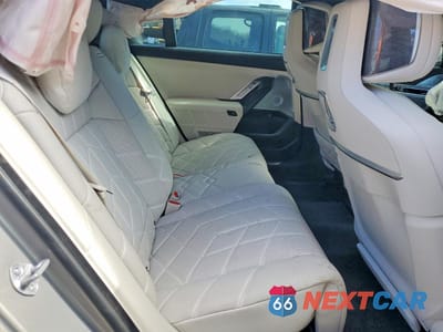 Zdjęcie 10 z 12 samochodu: 2023 BMW I7 XDRIVE60 VIN:WBY53EJ04PCM75327 - miniatura