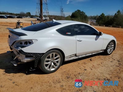 Trzecie zdjęcie samochodu z tyłu: 2016 HYUNDAI GENESIS COUPE 3.8 VIN:KMHHT6KJ3GU132591 - miniatura