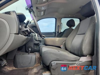 Zdjęcie 7 z 11 samochodu: 2011 CHEVROLET SILVERADO K1500 LS VIN:3GCPKREA0BG236578 - miniatura