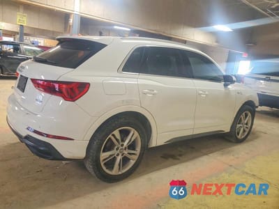 Trzecie zdjęcie samochodu z tyłu: 2020 AUDI Q3 PREMIUM S LINE VIN:WA1DECF32L1011225 - miniatura