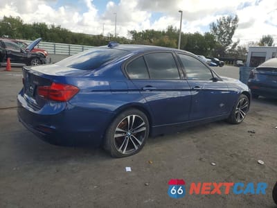 Trzecie zdjęcie samochodu z tyłu: 2018 BMW 330 I VIN:WBA8B9G53JNU97985 - miniatura