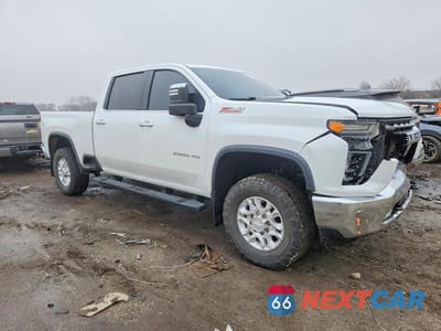 Czwarte zdjęcie samochodu z boku: 2020 CHEVROLET SILVERADO VIN:1GC1YPEY8LF271183 - miniatura